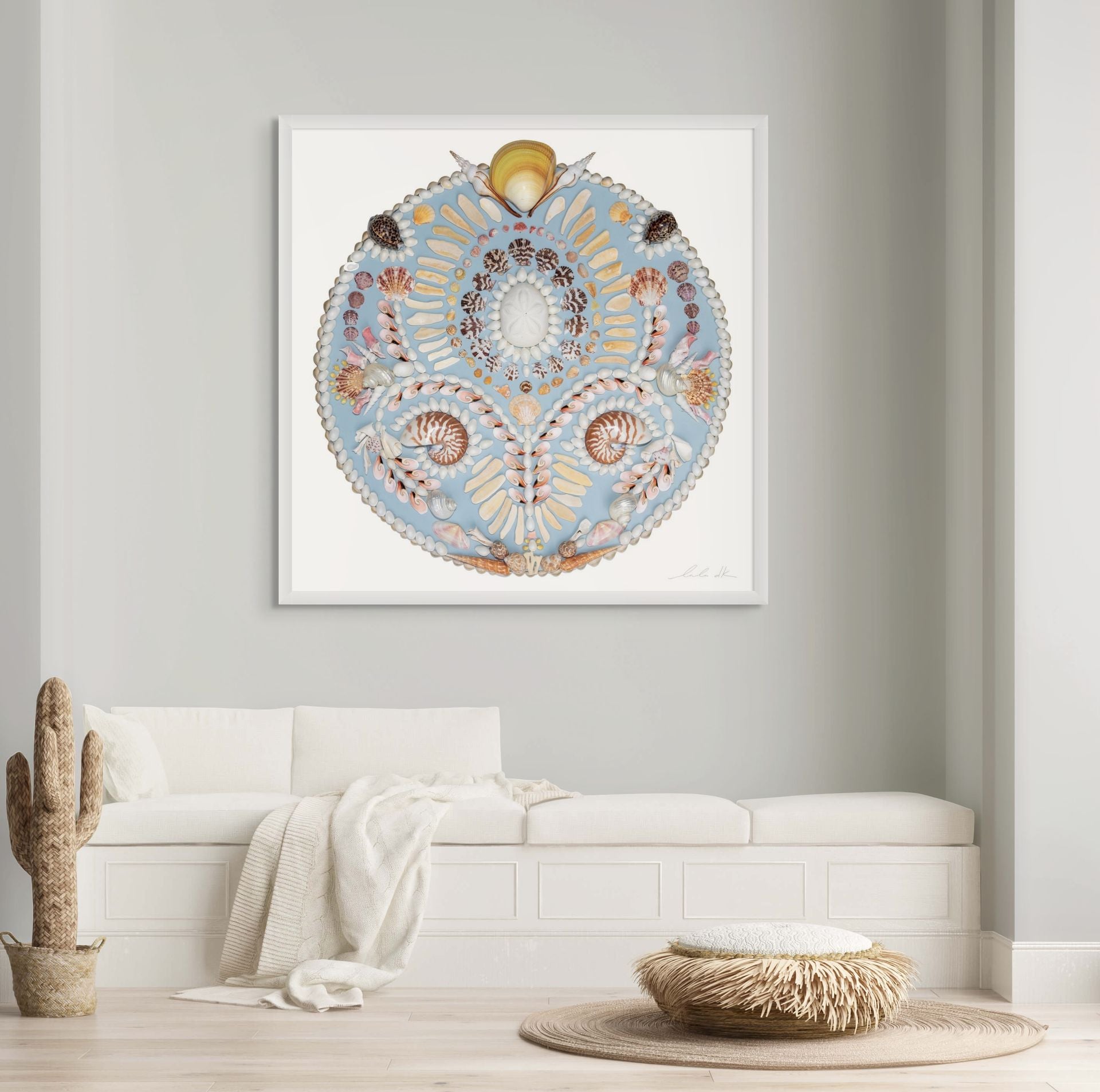 Light Blue III, Round Shell